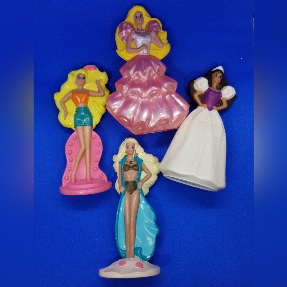 Barbie McDonald's happy meal toy (lot of 4)